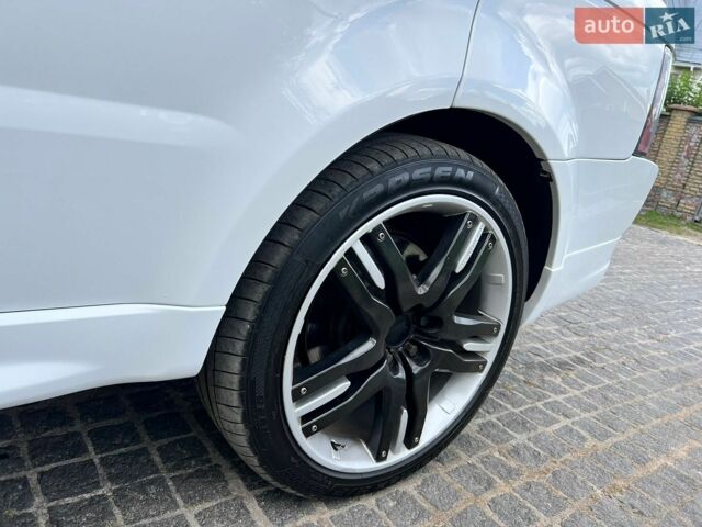 Білий Ленд Ровер Range Rover Sport, об'ємом двигуна 5 л та пробігом 150 тис. км за 14000 $, фото 18 на Automoto.ua