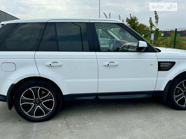Білий Ленд Ровер Range Rover Sport, об'ємом двигуна 5 л та пробігом 149 тис. км за 11000 $, фото 3 на Automoto.ua