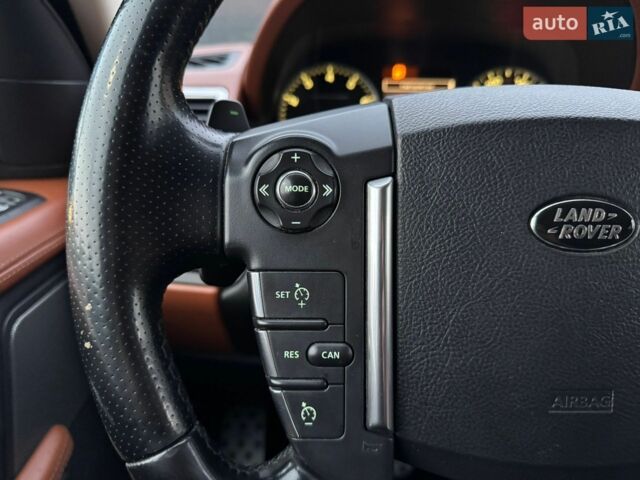 Білий Ленд Ровер Range Rover Sport, об'ємом двигуна 5 л та пробігом 181 тис. км за 12700 $, фото 30 на Automoto.ua