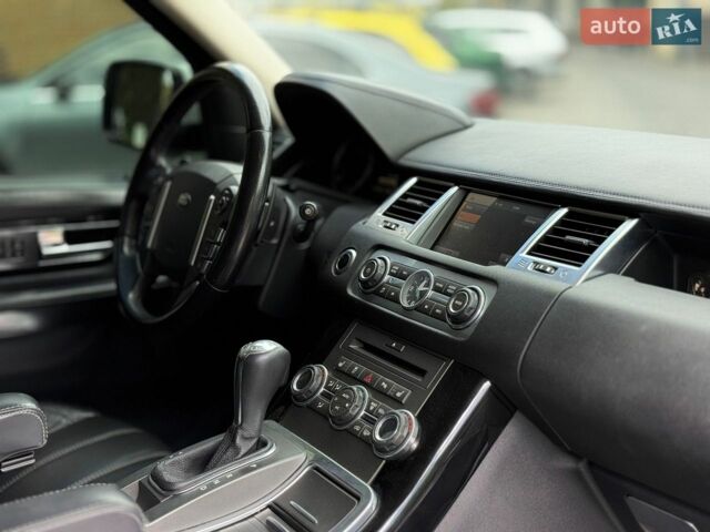 Білий Ленд Ровер Range Rover Sport, об'ємом двигуна 5 л та пробігом 149 тис. км за 14999 $, фото 10 на Automoto.ua
