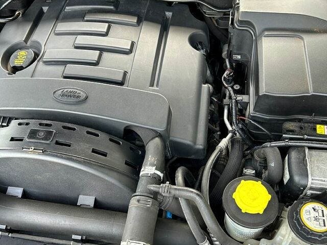 Белый Ленд Ровер Рендж Ровер Спорт, объемом двигателя 3 л и пробегом 167 тыс. км за 18500 $, фото 12 на Automoto.ua