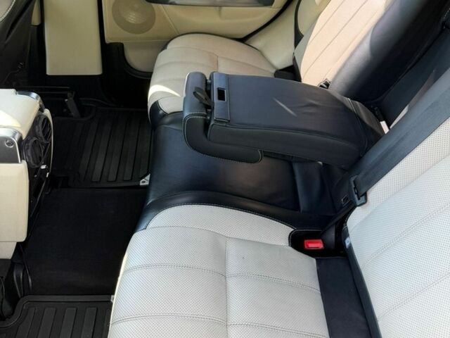Білий Ленд Ровер Range Rover Sport, об'ємом двигуна 5 л та пробігом 175 тис. км за 15000 $, фото 11 на Automoto.ua
