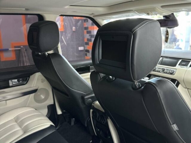 Білий Ленд Ровер Range Rover Sport, об'ємом двигуна 2.99 л та пробігом 208 тис. км за 20500 $, фото 12 на Automoto.ua