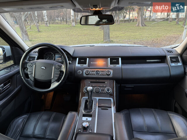 Білий Ленд Ровер Range Rover Sport, об'ємом двигуна 5 л та пробігом 156 тис. км за 14000 $, фото 9 на Automoto.ua