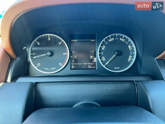 Білий Ленд Ровер Range Rover Sport, об'ємом двигуна 3 л та пробігом 262 тис. км за 18000 $, фото 11 на Automoto.ua