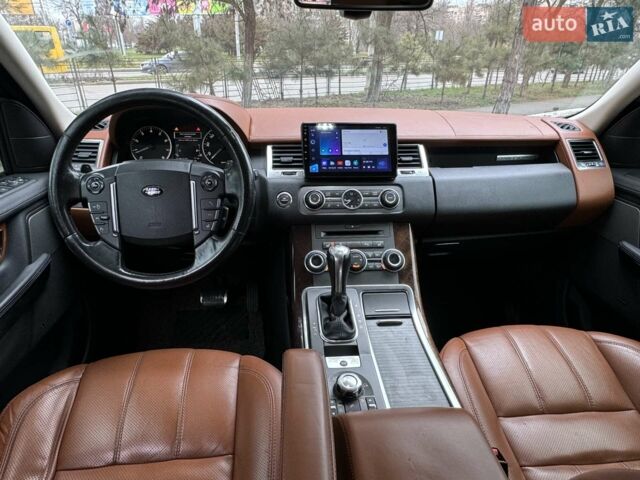 Білий Ленд Ровер Range Rover Sport, об'ємом двигуна 5 л та пробігом 212 тис. км за 12999 $, фото 13 на Automoto.ua