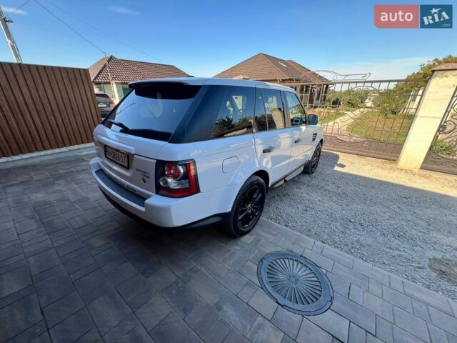 Білий Ленд Ровер Range Rover Sport, об'ємом двигуна 3 л та пробігом 262 тис. км за 18000 $, фото 2 на Automoto.ua