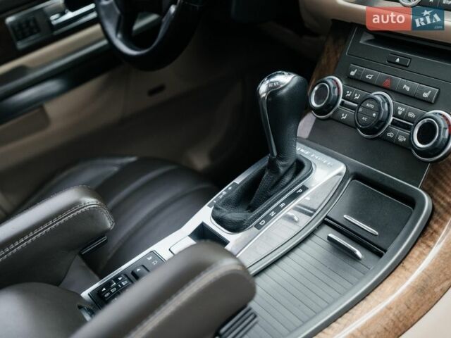 Білий Ленд Ровер Range Rover Sport, об'ємом двигуна 5 л та пробігом 148 тис. км за 15500 $, фото 34 на Automoto.ua