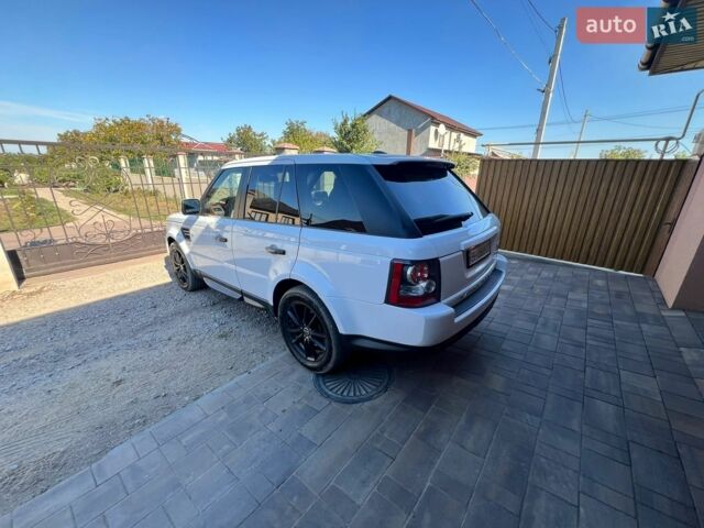 Білий Ленд Ровер Range Rover Sport, об'ємом двигуна 3 л та пробігом 262 тис. км за 18000 $, фото 4 на Automoto.ua