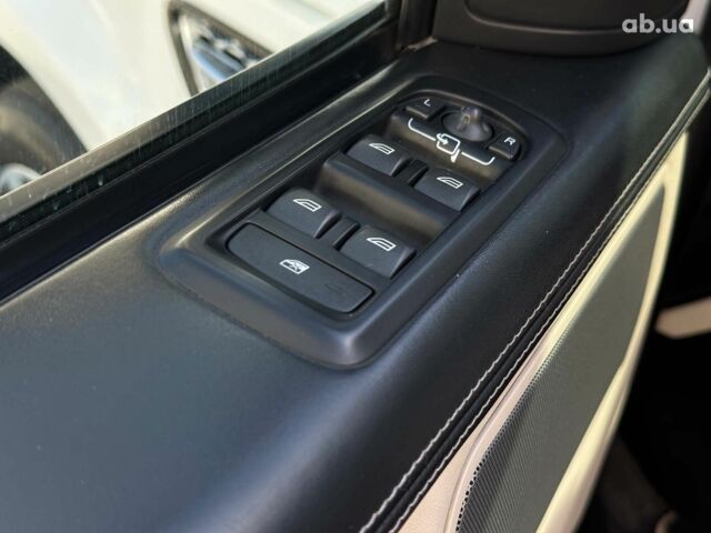 Білий Ленд Ровер Range Rover Sport, об'ємом двигуна 5 л та пробігом 126 тис. км за 21290 $, фото 24 на Automoto.ua