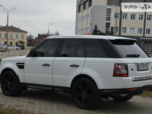 Білий Ленд Ровер Range Rover Sport, об'ємом двигуна 5 л та пробігом 209 тис. км за 13600 $, фото 12 на Automoto.ua