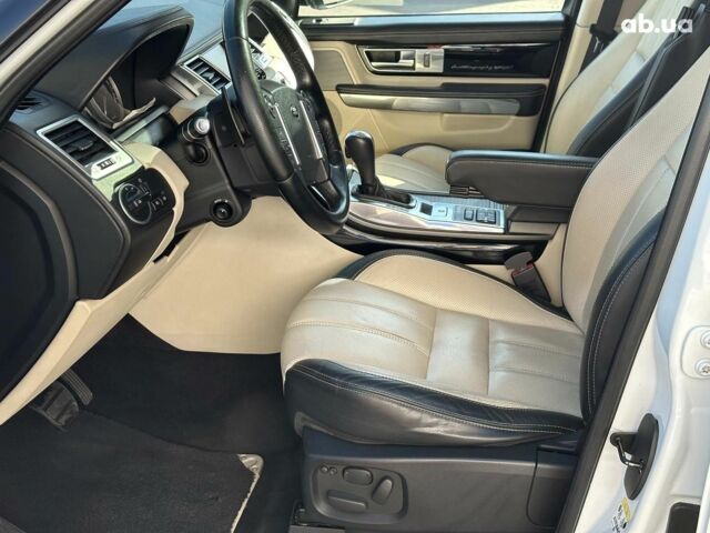 Білий Ленд Ровер Range Rover Sport, об'ємом двигуна 5 л та пробігом 126 тис. км за 21290 $, фото 28 на Automoto.ua