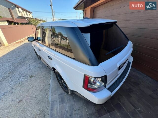Білий Ленд Ровер Range Rover Sport, об'ємом двигуна 3 л та пробігом 262 тис. км за 18000 $, фото 31 на Automoto.ua