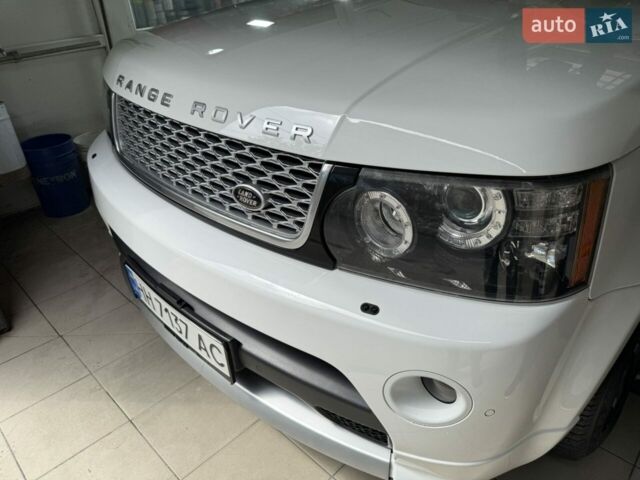 Білий Ленд Ровер Range Rover Sport, об'ємом двигуна 2.99 л та пробігом 133 тис. км за 20000 $, фото 16 на Automoto.ua