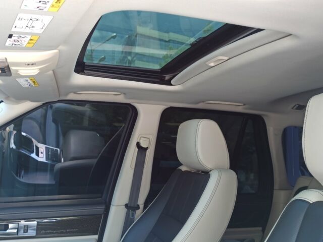 Білий Ленд Ровер Range Rover Sport, об'ємом двигуна 5 л та пробігом 190 тис. км за 22200 $, фото 19 на Automoto.ua