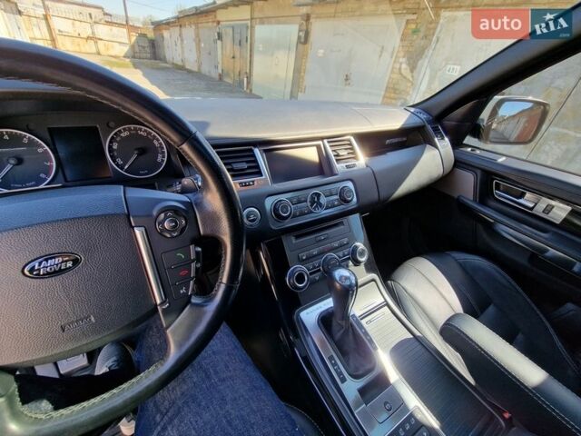 Білий Ленд Ровер Range Rover Sport, об'ємом двигуна 5 л та пробігом 115 тис. км за 23000 $, фото 19 на Automoto.ua