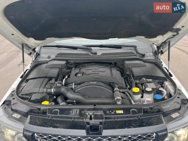 Білий Ленд Ровер Range Rover Sport, об'ємом двигуна 3 л та пробігом 219 тис. км за 17000 $, фото 10 на Automoto.ua