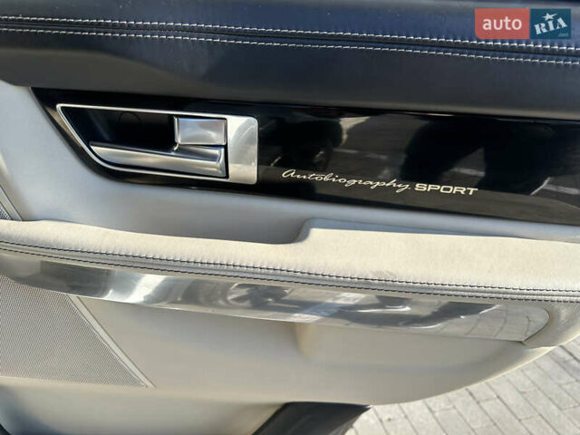 Білий Ленд Ровер Range Rover Sport, об'ємом двигуна 5 л та пробігом 132 тис. км за 18500 $, фото 25 на Automoto.ua