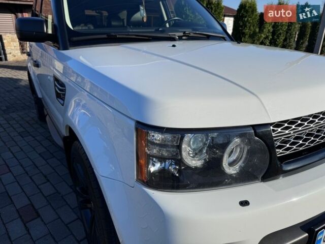 Білий Ленд Ровер Range Rover Sport, об'ємом двигуна 3 л та пробігом 271 тис. км за 16999 $, фото 2 на Automoto.ua