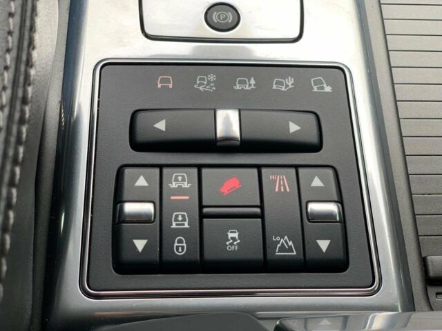 Білий Ленд Ровер Range Rover Sport, об'ємом двигуна 3 л та пробігом 97 тис. км за 29999 $, фото 25 на Automoto.ua