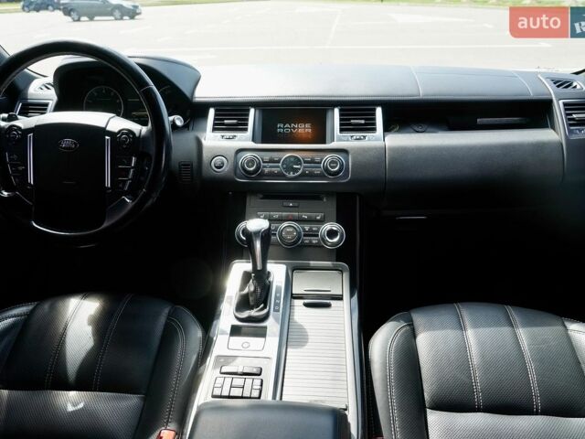 Білий Ленд Ровер Range Rover Sport, об'ємом двигуна 5 л та пробігом 193 тис. км за 17500 $, фото 12 на Automoto.ua
