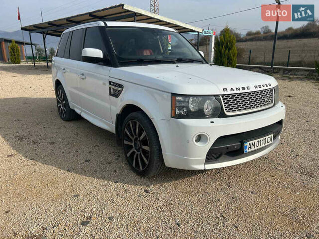 Белый Ленд Ровер Рендж Ровер Спорт, объемом двигателя 3 л и пробегом 380 тыс. км за 16700 $, фото 2 на Automoto.ua