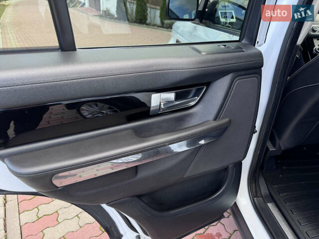 Білий Ленд Ровер Range Rover Sport, об'ємом двигуна 3 л та пробігом 268 тис. км за 17500 $, фото 15 на Automoto.ua