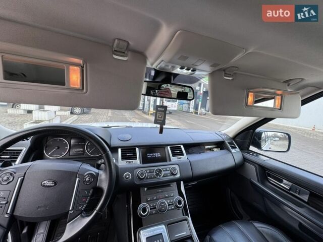 Белый Ленд Ровер Рендж Ровер Спорт, объемом двигателя 2.99 л и пробегом 268 тыс. км за 16999 $, фото 42 на Automoto.ua