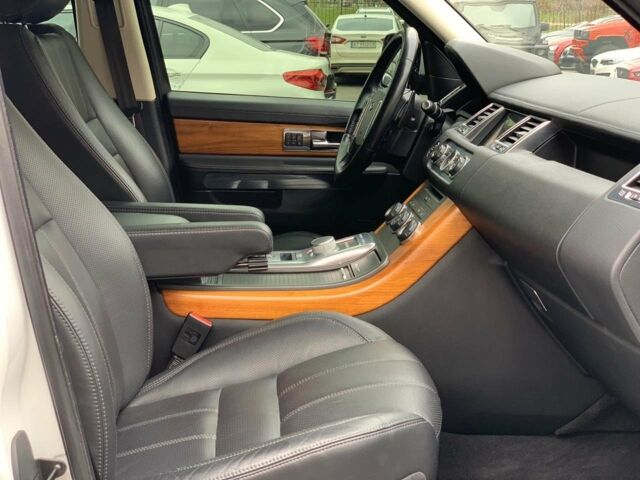 Білий Ленд Ровер Range Rover Sport, об'ємом двигуна 3 л та пробігом 97 тис. км за 29999 $, фото 16 на Automoto.ua