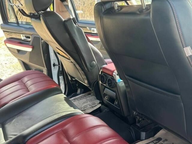 Білий Ленд Ровер Range Rover Sport, об'ємом двигуна 3 л та пробігом 250 тис. км за 11500 $, фото 9 на Automoto.ua