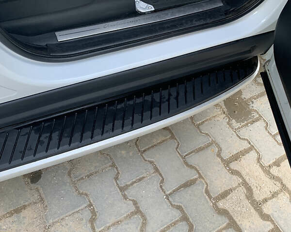 Білий Ленд Ровер Range Rover Sport, об'ємом двигуна 3 л та пробігом 135 тис. км за 30500 $, фото 12 на Automoto.ua