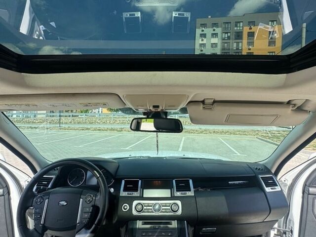 Білий Ленд Ровер Range Rover Sport, об'ємом двигуна 0 л та пробігом 257 тис. км за 15700 $, фото 19 на Automoto.ua