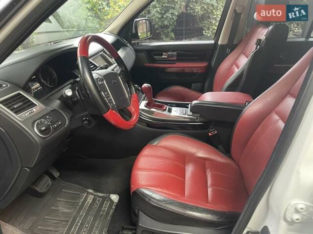 Белый Ленд Ровер Рендж Ровер Спорт, объемом двигателя 2.99 л и пробегом 121 тыс. км за 20500 $, фото 10 на Automoto.ua