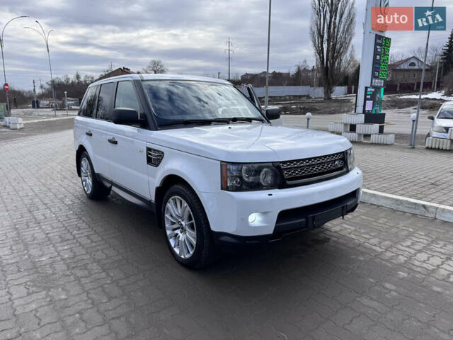 Білий Ленд Ровер Range Rover Sport, об'ємом двигуна 3 л та пробігом 268 тис. км за 16999 $, фото 56 на Automoto.ua