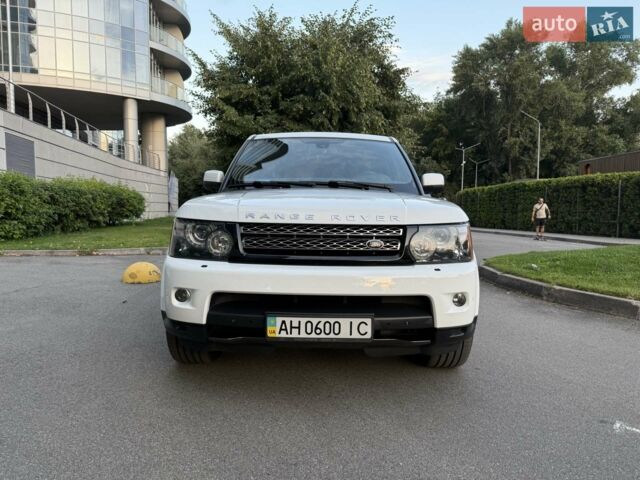 Білий Ленд Ровер Range Rover Sport, об'ємом двигуна 2.99 л та пробігом 125 тис. км за 16000 $, фото 12 на Automoto.ua