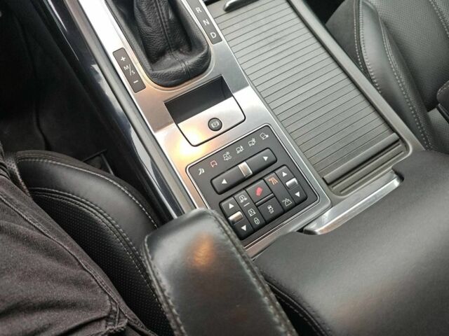 Белый Ленд Ровер Рендж Ровер Спорт, объемом двигателя 5 л и пробегом 265 тыс. км за 12750 $, фото 12 на Automoto.ua