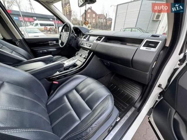 Белый Ленд Ровер Рендж Ровер Спорт, объемом двигателя 2.99 л и пробегом 268 тыс. км за 16999 $, фото 44 на Automoto.ua