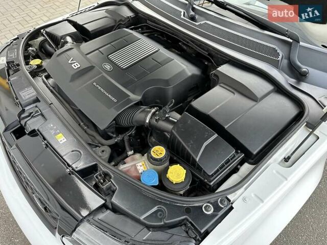 Білий Ленд Ровер Range Rover Sport, об'ємом двигуна 5 л та пробігом 331 тис. км за 12500 $, фото 34 на Automoto.ua