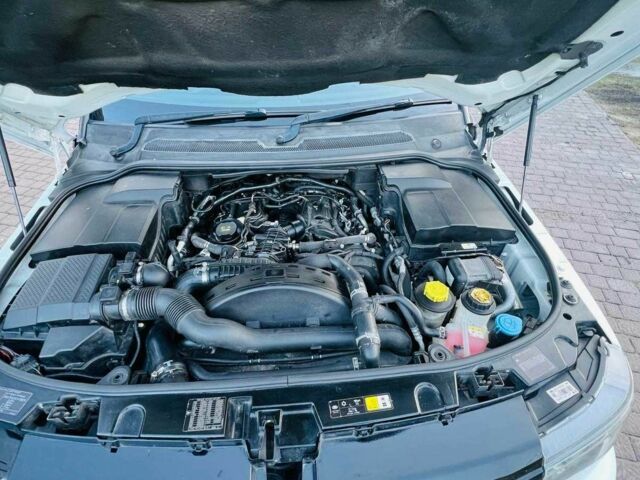 Білий Ленд Ровер Range Rover Sport, об'ємом двигуна 0 л та пробігом 180 тис. км за 4612 $, фото 4 на Automoto.ua