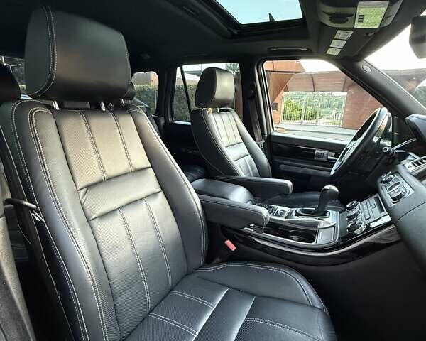 Білий Ленд Ровер Range Rover Sport, об'ємом двигуна 2.99 л та пробігом 110 тис. км за 21000 $, фото 25 на Automoto.ua