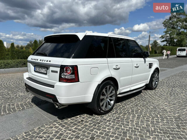 Білий Ленд Ровер Range Rover Sport, об'ємом двигуна 5 л та пробігом 215 тис. км за 17500 $, фото 4 на Automoto.ua
