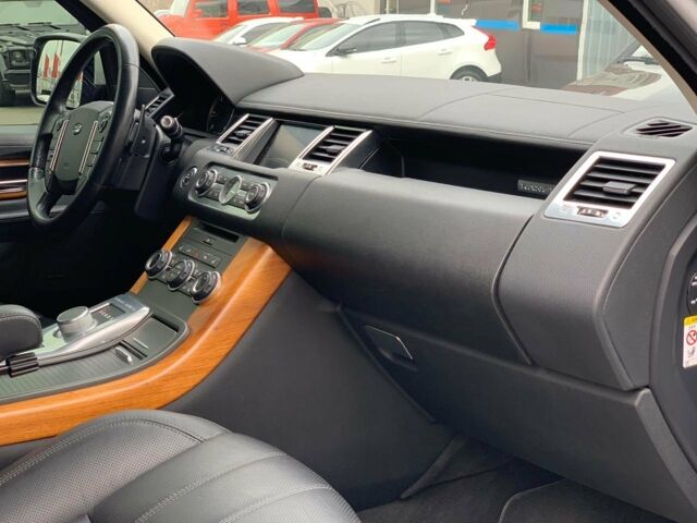 Білий Ленд Ровер Range Rover Sport, об'ємом двигуна 3 л та пробігом 97 тис. км за 29999 $, фото 15 на Automoto.ua