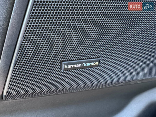 Білий Ленд Ровер Range Rover Sport, об'ємом двигуна 3 л та пробігом 268 тис. км за 18500 $, фото 21 на Automoto.ua