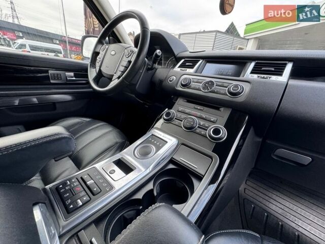 Белый Ленд Ровер Рендж Ровер Спорт, объемом двигателя 2.99 л и пробегом 268 тыс. км за 16999 $, фото 46 на Automoto.ua