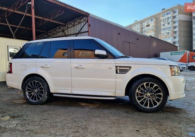 Белый Ленд Ровер Рендж Ровер Спорт, объемом двигателя 2.99 л и пробегом 124 тыс. км за 18900 $, фото 2 на Automoto.ua