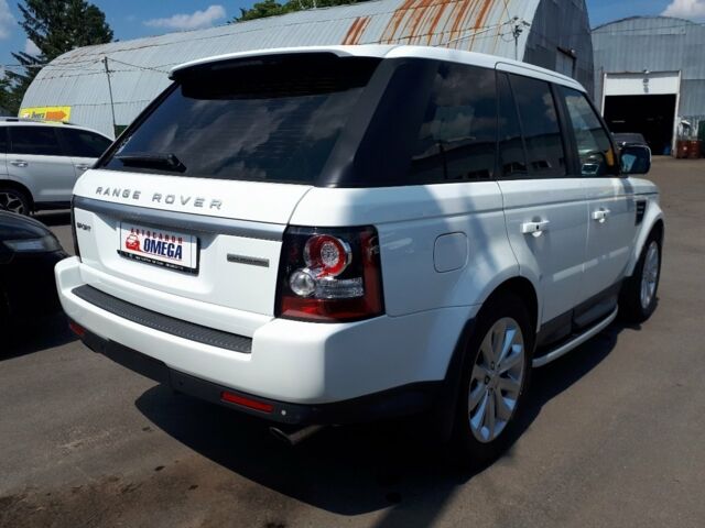 Білий Ленд Ровер Range Rover Sport, об'ємом двигуна 5 л та пробігом 137 тис. км за 23000 $, фото 2 на Automoto.ua