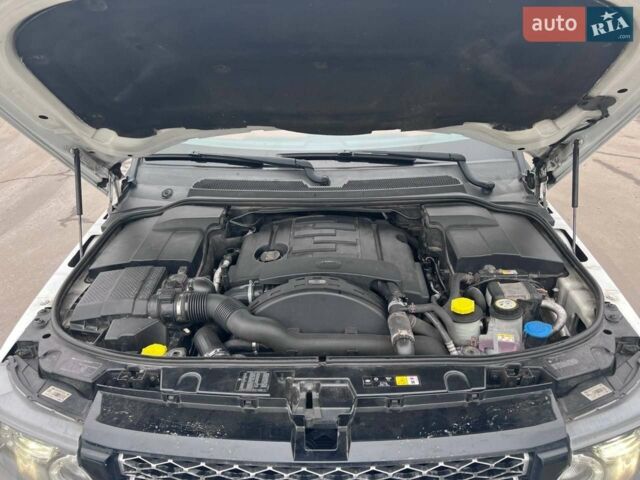 Білий Ленд Ровер Range Rover Sport, об'ємом двигуна 3 л та пробігом 219 тис. км за 18500 $, фото 10 на Automoto.ua