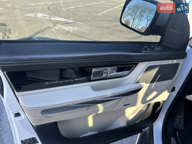 Білий Ленд Ровер Range Rover Sport, об'ємом двигуна 5 л та пробігом 132 тис. км за 18500 $, фото 27 на Automoto.ua
