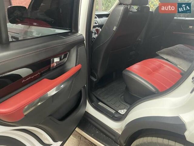 Белый Ленд Ровер Рендж Ровер Спорт, объемом двигателя 2.99 л и пробегом 121 тыс. км за 20500 $, фото 6 на Automoto.ua
