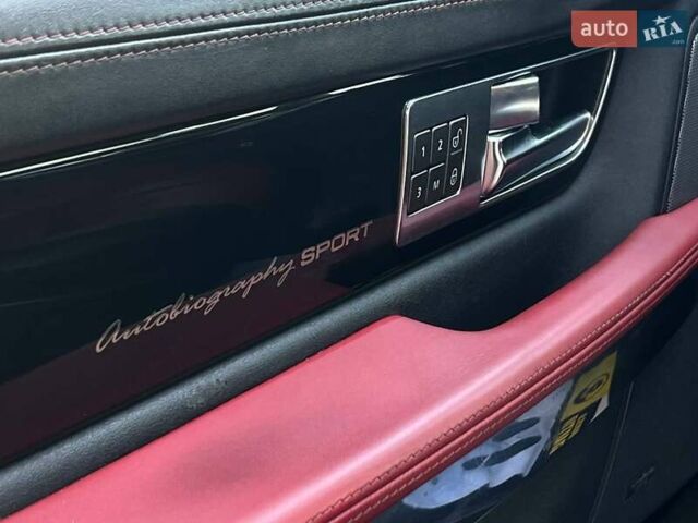 Білий Ленд Ровер Range Rover Sport, об'ємом двигуна 2.99 л та пробігом 252 тис. км за 22000 $, фото 9 на Automoto.ua